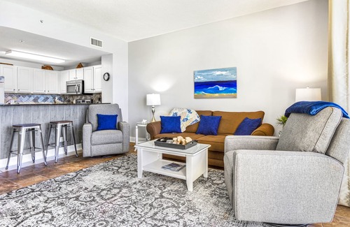 Panama City Beach Condo | 1PM Early Check In! Beachfront! Walk to Pier Park! Beach Chair Service included