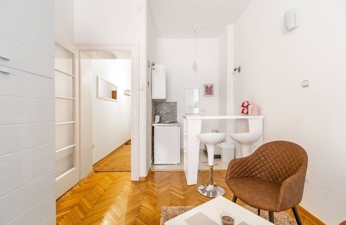 Vracar Apartment | 1st Belgrade Apartment