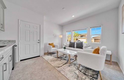 Moreno Valley House | 1St Floor BR｜Garage&Street Parking｜Instant Tour available｜Fenced Backyard #42252