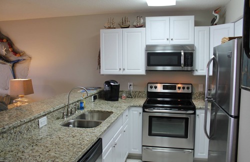 Crystal Beach Condo | 1st Floor Directly on Beach - Free beach set-up daily