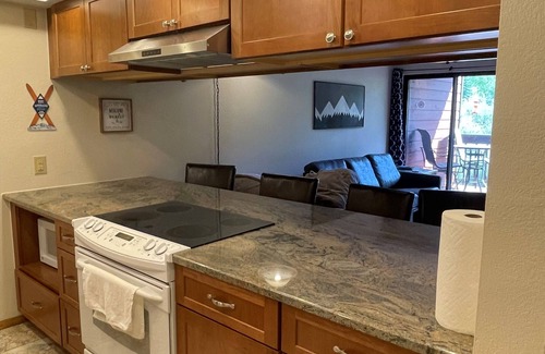 Frisco Condo | 1st Floor - Great Mountain Side Views - Pool & Hot Tubs - Ski Country - Sleeps 4