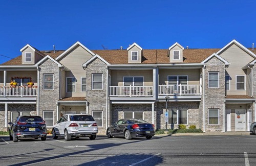 North Arlington Apartment | 1st-Floor North Arlington Pad Less Than 10 Mi to NYC!