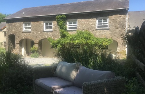Llandeilo Apartment | 1st floor private accommodation (within house) with Cothi river views