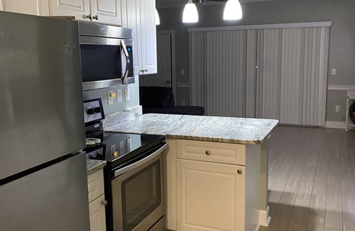 Central Myrtle Beach Condo | 1st Floor Unit W/Patio, Golf Course and Pool View, less than 10 Min to the Beach