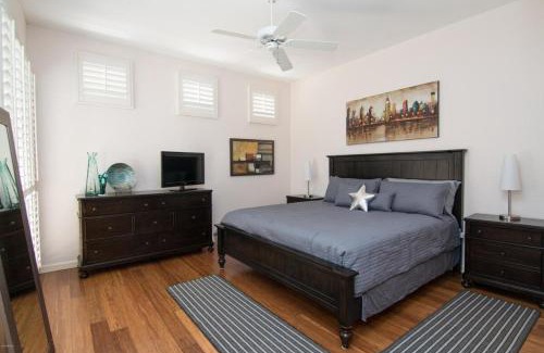 McCormick Ranch House | 1st Flr, Enclosed Patio, Mercado Shops, Walkable