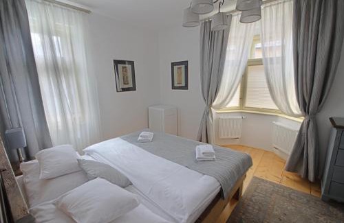 Cesky Krumlov House | 1st Republic Villa - Adults only