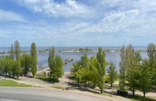 Cherkasy Apartment | 2-кімнатна квартира з видом на Дніпро
