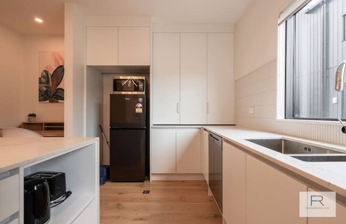 Epsom Apartment | 2-1D Orakau Ave, Epsom