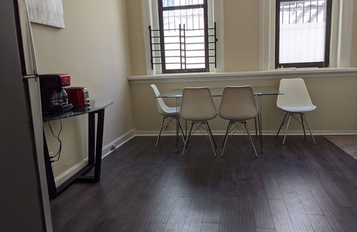 Near North Side Apartment | 2/2 Apt in the City | Downtown Chicago