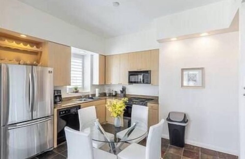 Waterfront Apartment | *2/2-Conv Center Ocean View Lux Suite 3 Balconies*