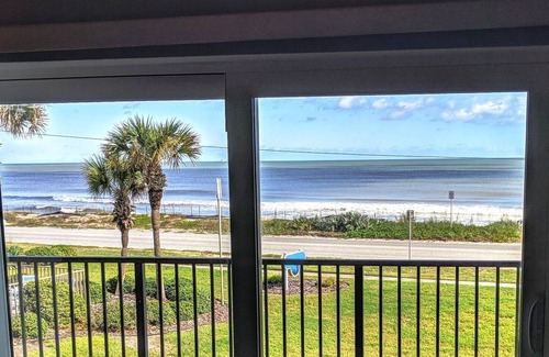 Ormond-by-the-Sea Condo | 2/2 Direct Oceanfront w/Oversized Balcony/WIFI/Pool/Quiet Area