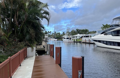 South New River Isles House | 2/2 Florida Bungalow on Water