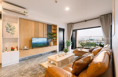 District 1 Apartment | 2-3Bedroom Apartment in District 1 Free Pool Gym Sauna