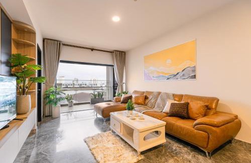 District 1 Apartment | 2-3Bedroom Apartment in District 1 Free Pool Gym Sauna