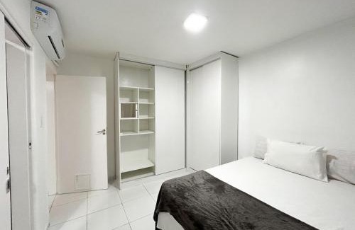 Ponta Verde Apartment | 2/4 na melhor rua da Ponta Verde