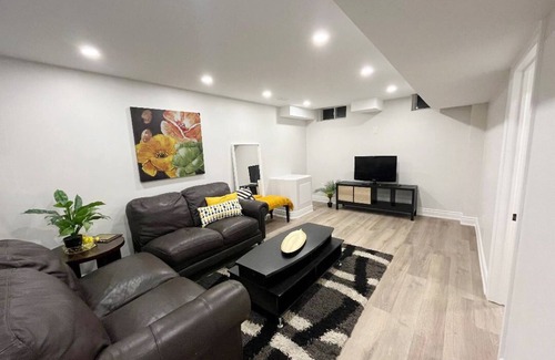 Halton Regional Municipality Apartment | 2.5 Bedroom Modern Brand New Basement