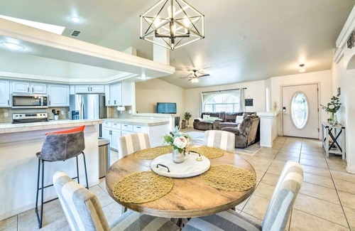 Lake Havasu City House | > 2.5 Miles From London Bridge! In the heart of Lake Havasu City