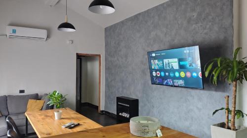 Estancia Grande Apartment | 2 AC, TV 55', WIFI 500MG, Colchón cómodo, todo en Apartamento Gamán