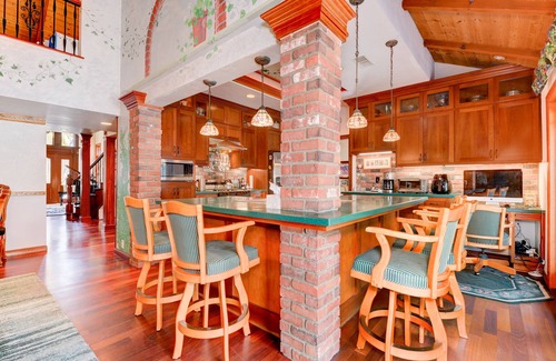 Poway House | 2 Acre Private, Spacious Home in Poway w/Pool & Jacuzzi