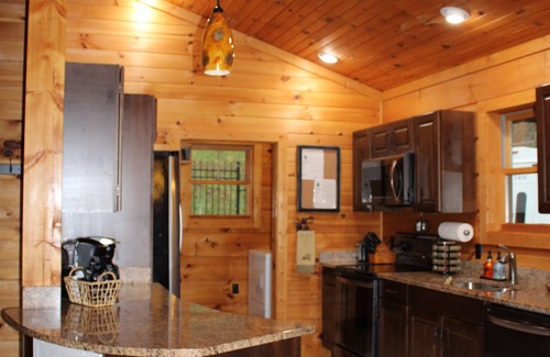 Emory Cabin | 2 Acres of pure paradise with amazing Mountain View’s! Minutes from Emory&Henry