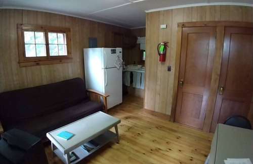 Chestertown Cottage | #2 Adirondack FamilyFriendly Waterfront on LoonLake. Boating,fishing,swimming!