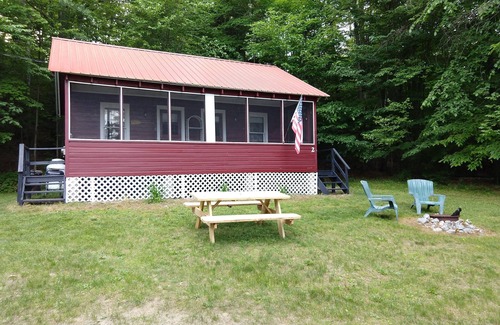 Chestertown Cottage | #2 Adirondack FamilyFriendly Waterfront on LoonLake. Boating,fishing,swimming!