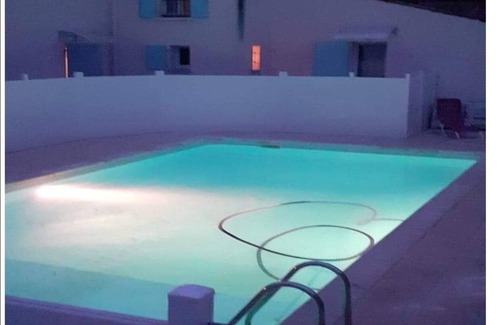 Le Chateau-d'Oleron House | 2* air-conditioned house with shared pool