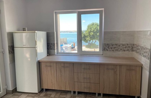 Coronini Apartment | 2 apartamente moderne, cu priveliște către Dunăre.