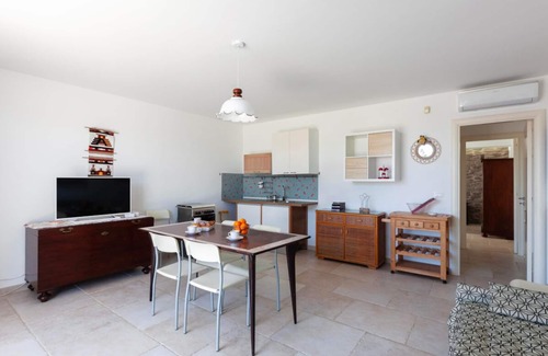 Sanarica Villa | 2 apartments in Villa with Pool - Total of 10 beds available