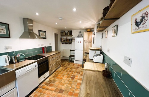 Shanklin Cottage | 2 Apse Castle Cottage