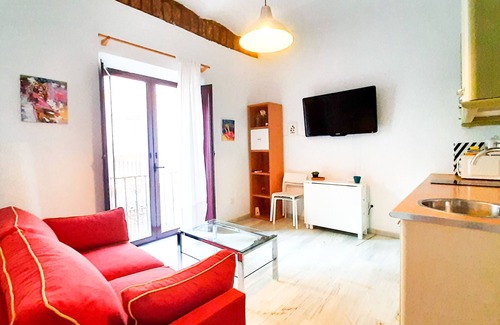 San Bartolome Apartment | 2 balconies! Lovely Center Apartments Alfalfa