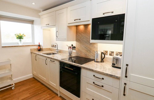 Rastrick Cottage | 2 Barn Cottages