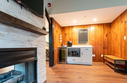 Lambertville House | 2 Barn Suites in Lambertville, NJ -- Cozy and luxurious!