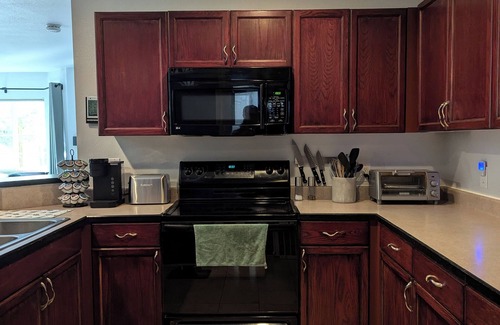Edwards Condo | 2 Bd Condo close to Vail & Beaver Creek w/WiFi, Pool & Hot Tub, on Eagle River