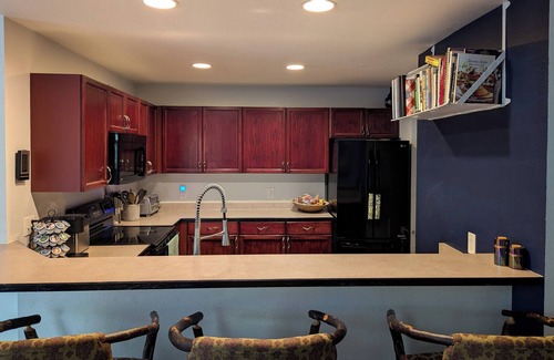 Edwards Condo | 2 Bd Condo close to Vail & Beaver Creek w/WiFi, Pool & Hot Tub, on Eagle River