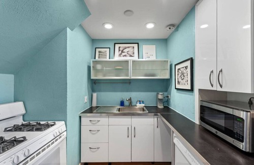 Michigan City Apartment | 2 BD Condo I Steps From Lake Mich