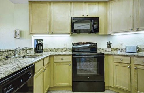 Kissimmee Condo | 2 Bd Disney Dream Vaca @ Star Island !