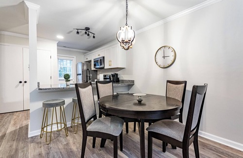 Southwest Raleigh House | 2 bd townhome near DT Raleigh - starts at 2.6k/month