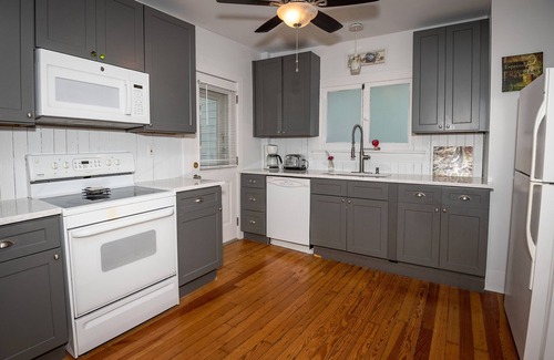 Saint Joseph House | 2 bdr historic house located one block/walking distance to downtown St. Joe!