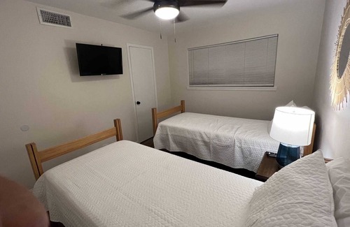 Brownsville Condo | 2 bdrm/1 bath Condo , 40 min. from South Padre island and SpaceX !!!