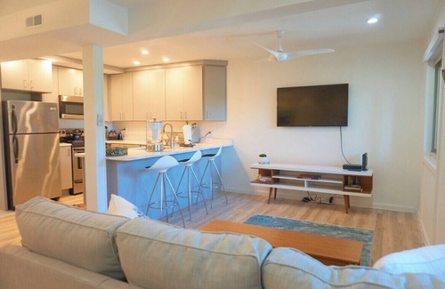 Caine Woods Condo | 2 Bdrm/2 Bath, Sleeps 6, Pool, Balcony, Wi-Fi, TVs