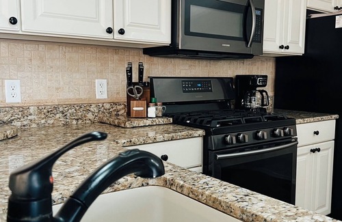Sabal Chase Villa | 2 bdrm/2bath Patio Villa
