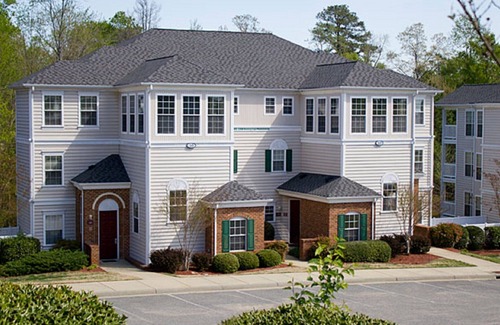 Berkeley Condo | 2 BDRM CONDO~ 10 MILES TO BUSCH GARDENS~ BOOKING HOLIDAYS NOW~ GREAT LOCATION!