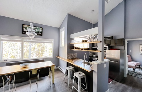 East Kootenay Condo | 2 BDRM condo at Panorama Mtn Resort w/mountain + creek views