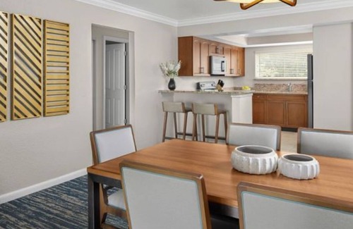 Bay Lake Resort | 2-bdrm in this LARGE resort in Buena Vista/Orlando. 10 Minutes from Disney