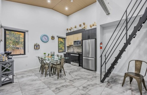 Penetanguishene Apartment | 2 Bdrm Waterfront Retreat - Huge Beach!