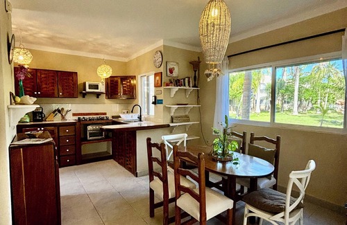Playa del Secreto Villa | 2 Bdrs. Villa with Pool & Beach 100 mt, Air Conditioning ,Wi-fi, Chef & Staff