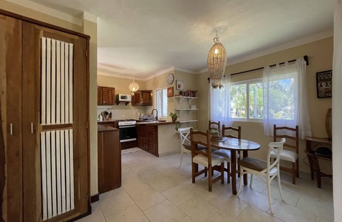 Playa del Secreto Villa | 2 Bdrs. Villa with Pool & Beach 100 mt, Air Conditioning ,Wi-fi, Chef & Staff