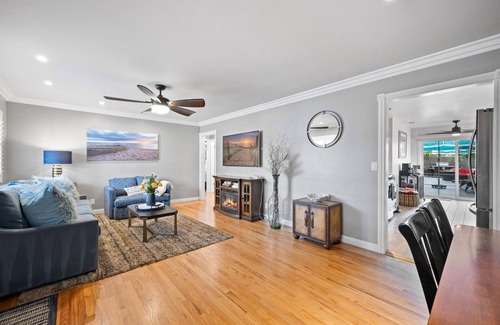 South Oceanside House | 2 Beautiful Resort-Style Coastal Homes W/Outdoor Living: FireTables, BBQ + Yard