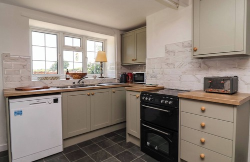 Malton Cottage | 2 BECK HOUSES, pet friendly, with a garden in Malton